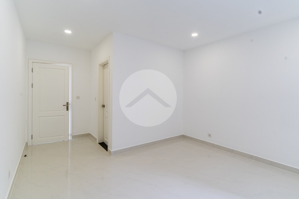 5 Bedroom Queen B Villa For Sale - Chip Mong Landmark 60m, Khan Dangkao, Phnom Penh - Image 11