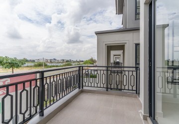 5 Bedroom Queen B Villa For Sale - Chip Mong Landmark 60m, Khan Dangkao, Phnom Penh thumbnail