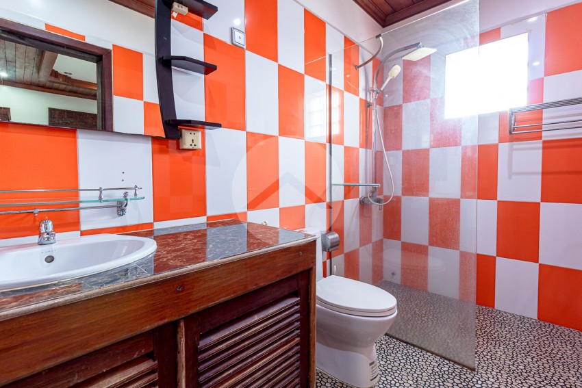 6 Unit Apartment Building For Rent - Kouk Chak, Siem Reap