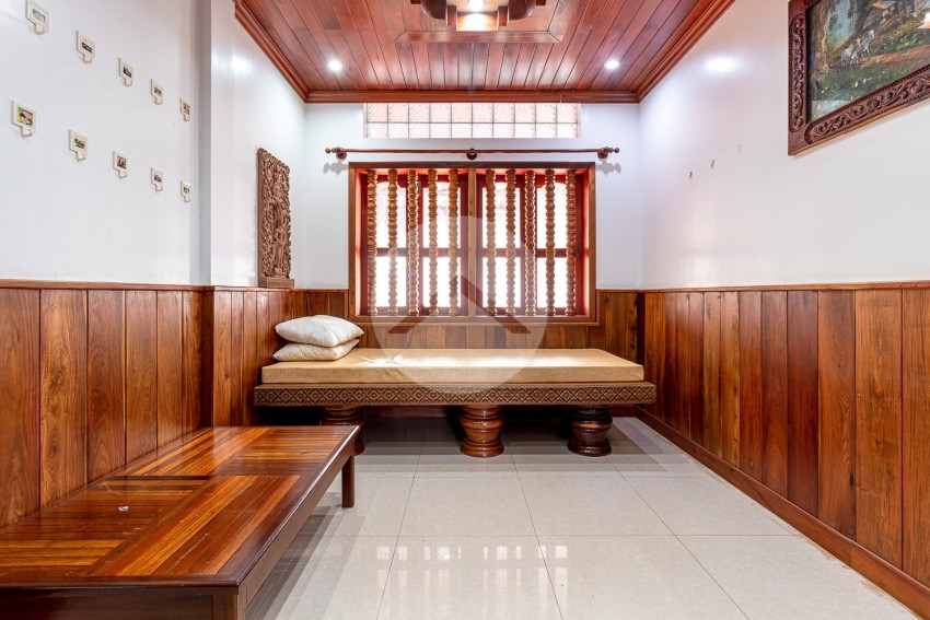 6 Unit Apartment Building For Rent - Kouk Chak, Siem Reap