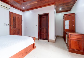6 Unit Apartment Building For Rent - Kouk Chak, Siem Reap thumbnail