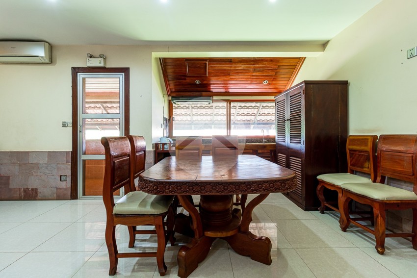 3 Bedroom Apartment For Rent - Kouk Chak, Siem Reap