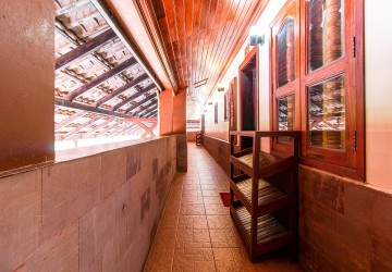 3 Bedroom Apartment For Rent - Kouk Chak, Siem Reap thumbnail