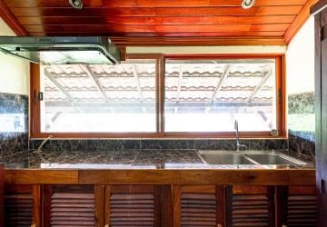 3 Bedroom Apartment For Rent - Kouk Chak, Siem Reap thumbnail