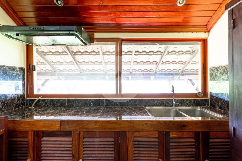 3 Bedroom Apartment For Rent - Kouk Chak, Siem Reap