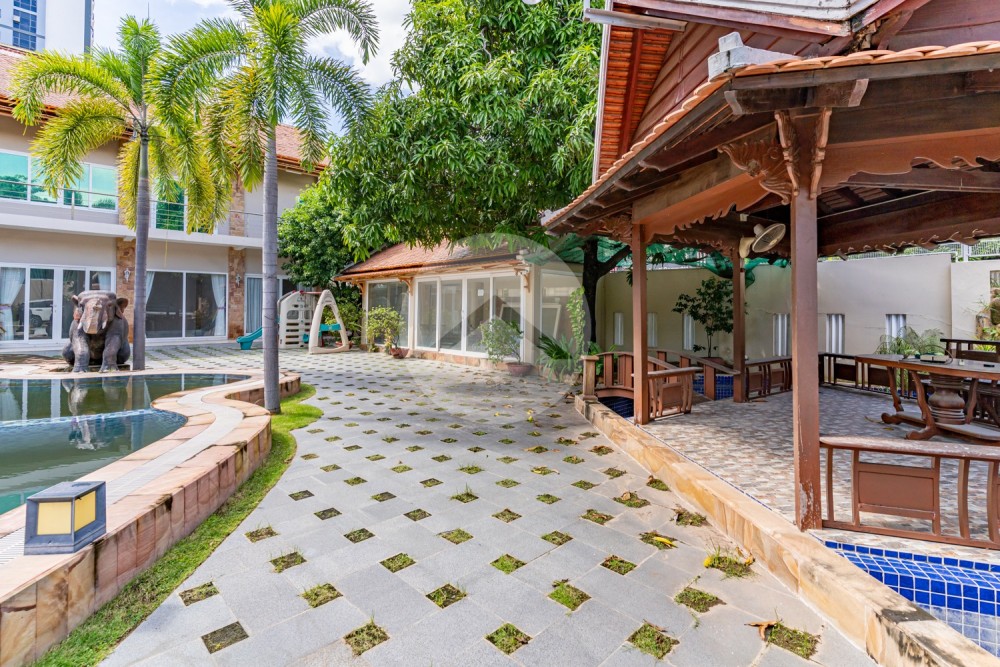 6 Bedroom Villa For Rent - Toul Kork, Phnom Penh - Image 32