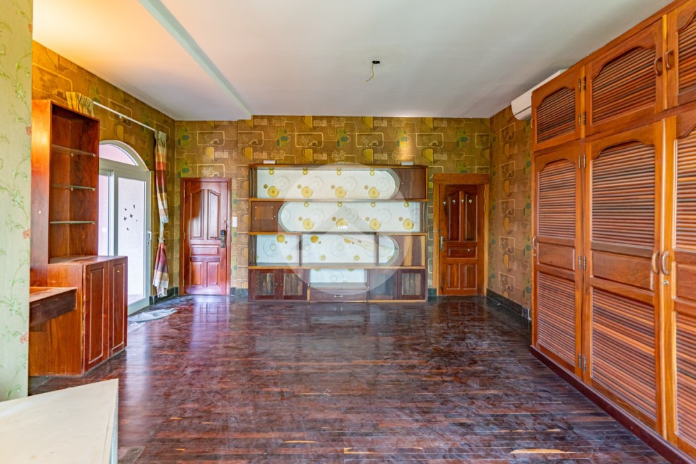6 Bedroom Villa For Rent - Toul Kork, Phnom Penh - Image 11