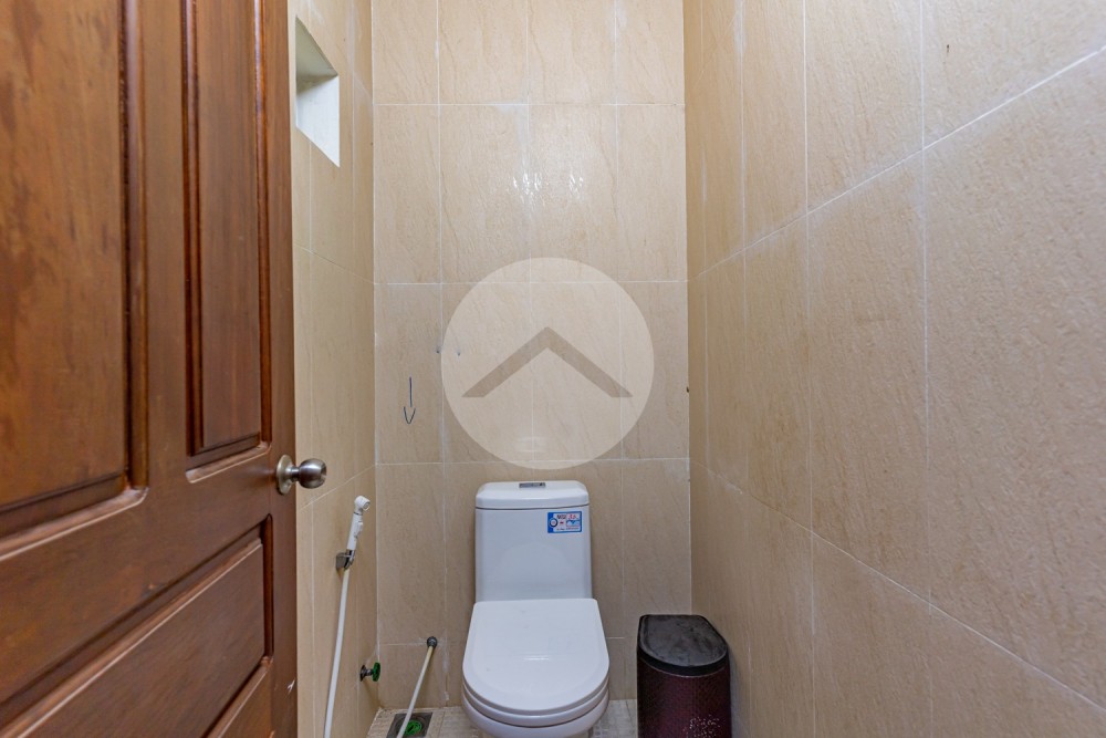 6 Bedroom Villa For Rent - Toul Kork, Phnom Penh - Image 25