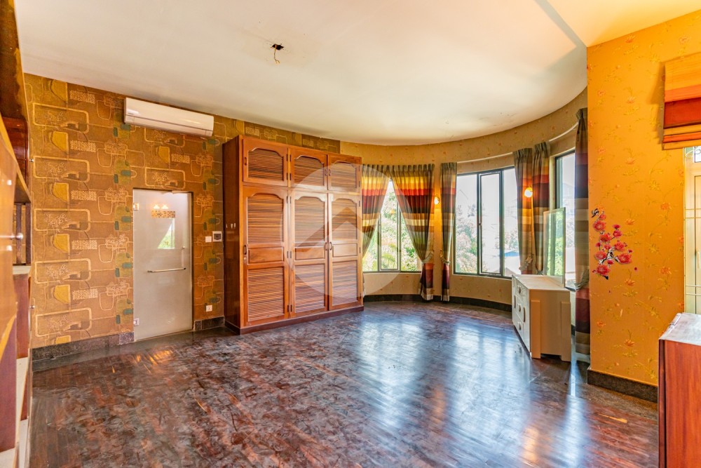 6 Bedroom Villa For Rent - Toul Kork, Phnom Penh - Image 12