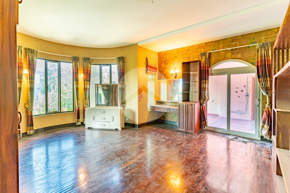 6 Bedroom Villa For Rent - Toul Kork, Phnom Penh - Image 10