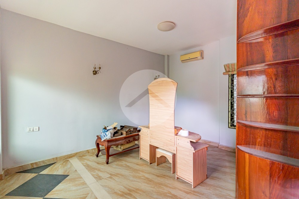 6 Bedroom Villa For Rent - Toul Kork, Phnom Penh - Image 20