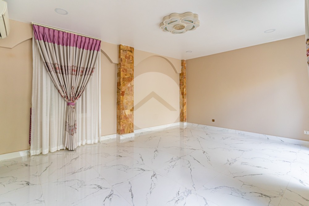 6 Bedroom Villa For Rent - Toul Kork, Phnom Penh - Image 16