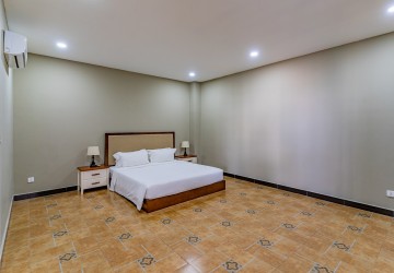 2 Bedroom Serviced Apartment For Rent - Tonle Bassac, Phnom Penh thumbnail