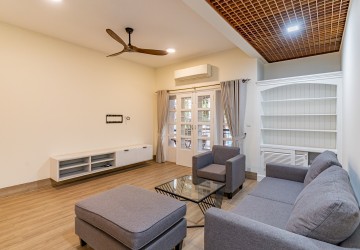 3 Bedroom Serviced Apartment For Rent - BBK1, Phnom Penh thumbnail