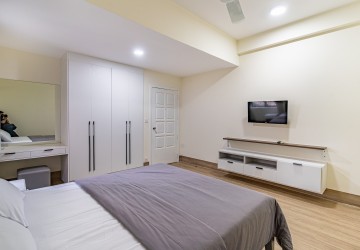 3 Bedroom Serviced Apartment For Rent - BBK1, Phnom Penh thumbnail