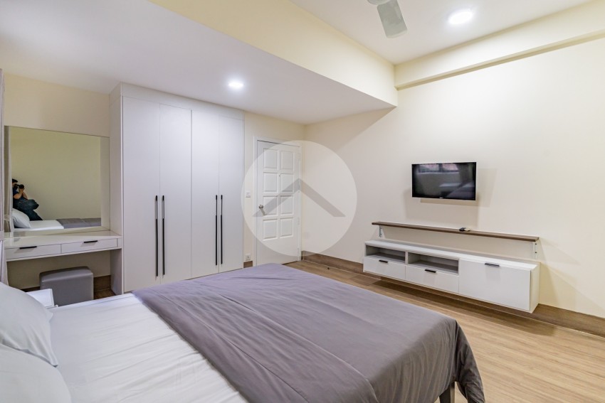 3 Bedroom Serviced Apartment For Rent - BBK1, Phnom Penh