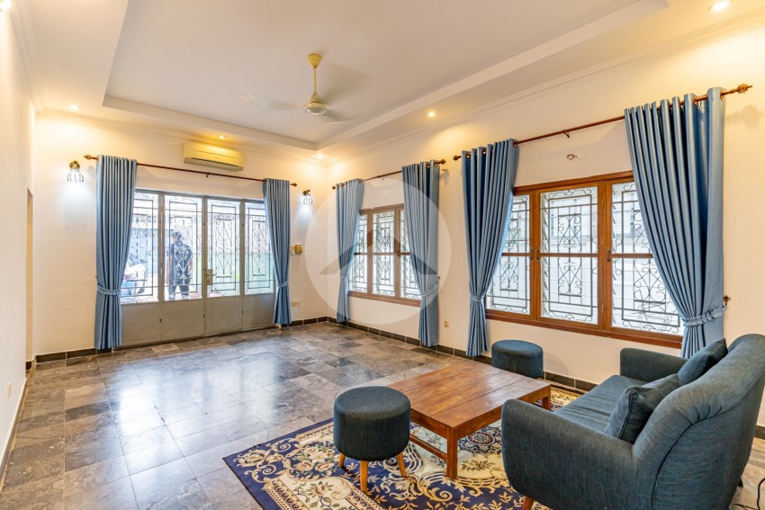 3 Bedroom Villa For Rent - Tonle Bassac, Phnom Penh