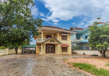 5 Bedroom House For Rent - Svay Dangkum, Siem Reap thumbnail