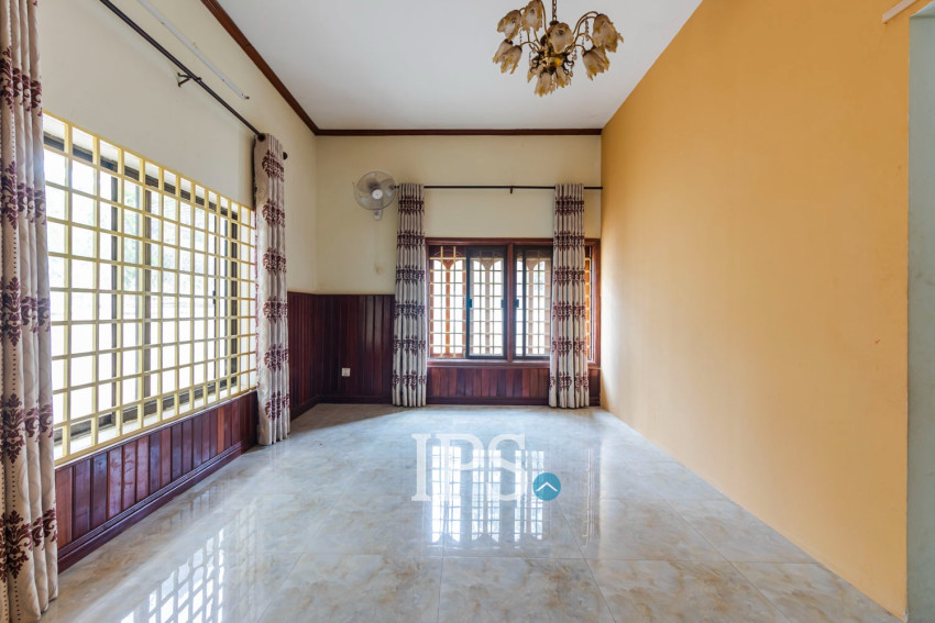5 Bedroom House For Rent - Svay Dangkum, Siem Reap