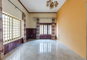 5 Bedroom House For Rent - Svay Dangkum, Siem Reap thumbnail