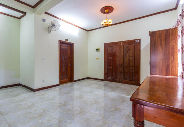 5 Bedroom House For Rent - Svay Dangkum, Siem Reap thumbnail