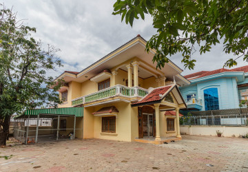 5 Bedroom House For Rent - Svay Dangkum, Siem Reap thumbnail