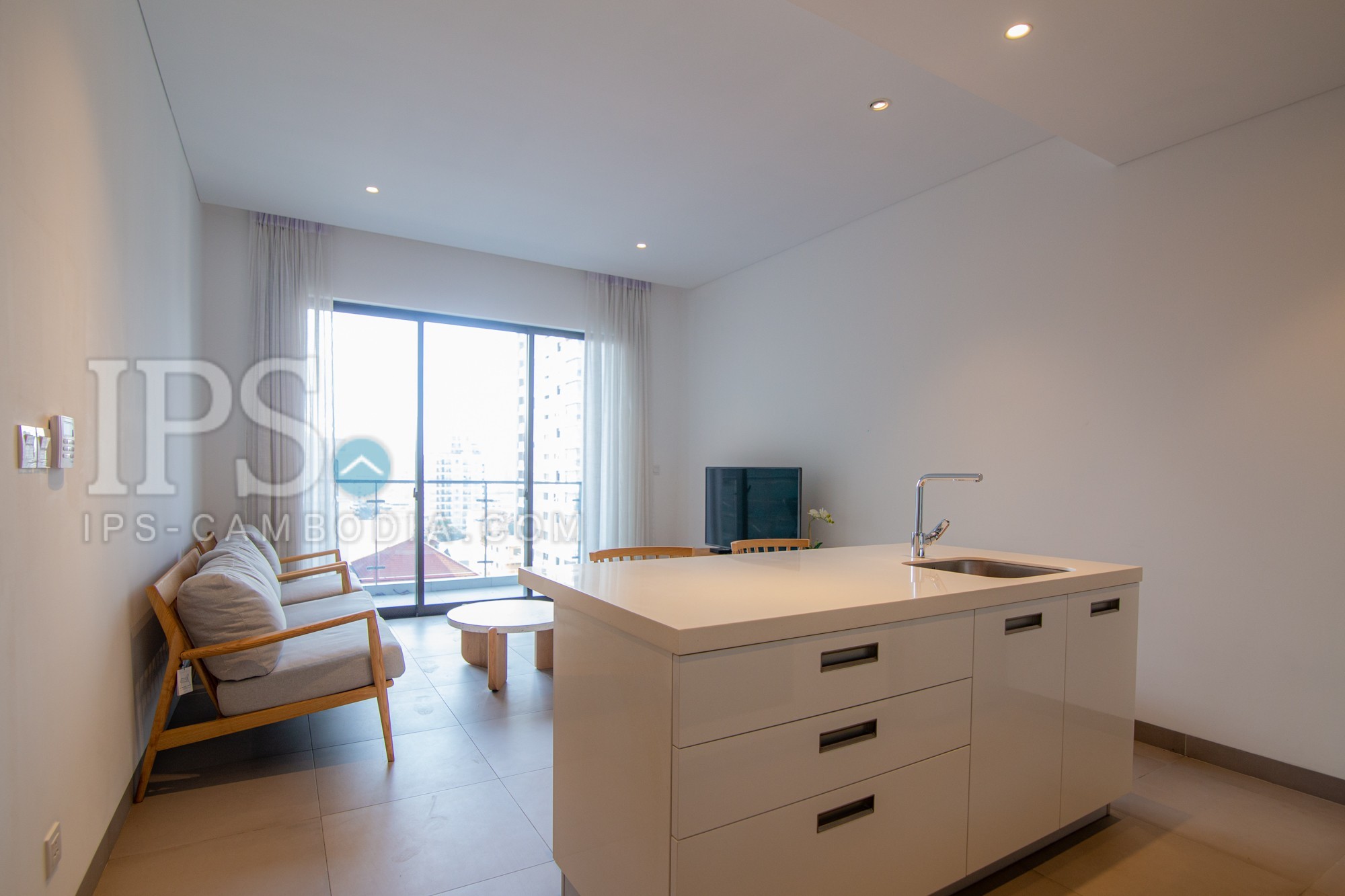 9th Floor 1 Bedroom Condo For Sale - Embassy Central, BKK1, Phnom Penh - Image 3