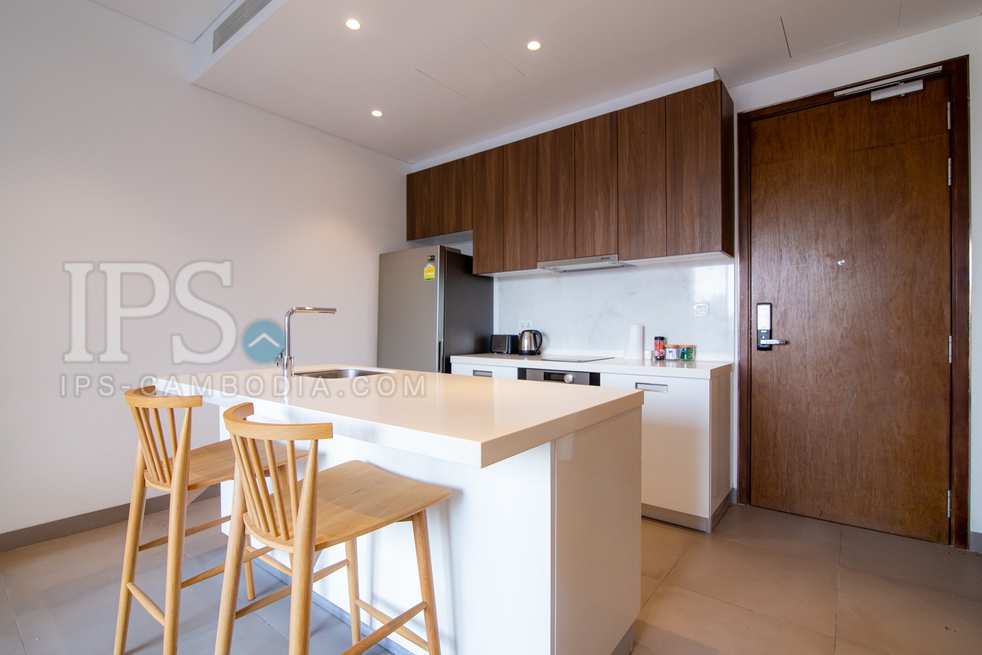 9th Floor 1 Bedroom Condo For Sale - Embassy Central, BKK1, Phnom Penh - Image 4