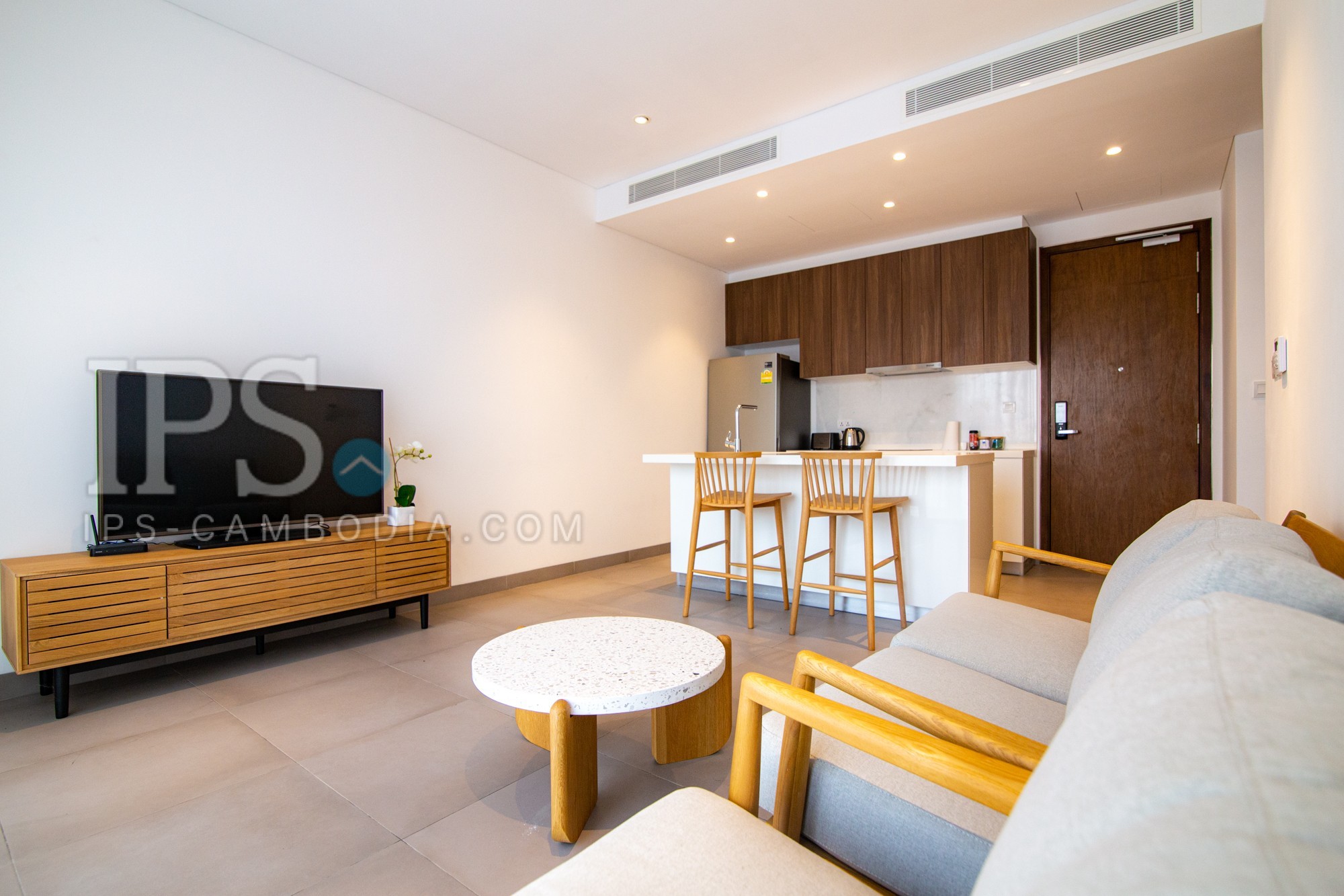 9th Floor 1 Bedroom Condo For Sale - Embassy Central, BKK1, Phnom Penh