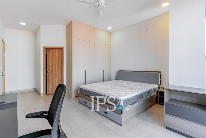2 Bedroom Serviced Apartment For Rent - Tonle Bassac, Phnom Penh