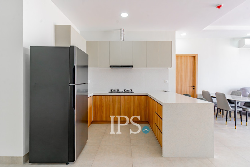 2 Bedroom Serviced Apartment For Rent - Tonle Bassac, Phnom Penh