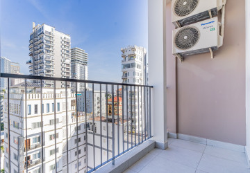 3 Bedroom Serviced Apartment For Rent - Tonle Bassac, Phnom Penh thumbnail