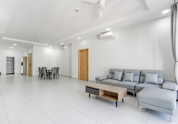 3 Bedroom Serviced Apartment For Rent - Tonle Bassac, Phnom Penh thumbnail