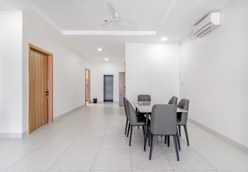 3 Bedroom Serviced Apartment For Rent - Tonle Bassac, Phnom Penh thumbnail