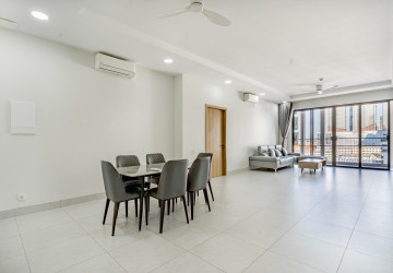 3 Bedroom Serviced Apartment For Rent - Tonle Bassac, Phnom Penh thumbnail