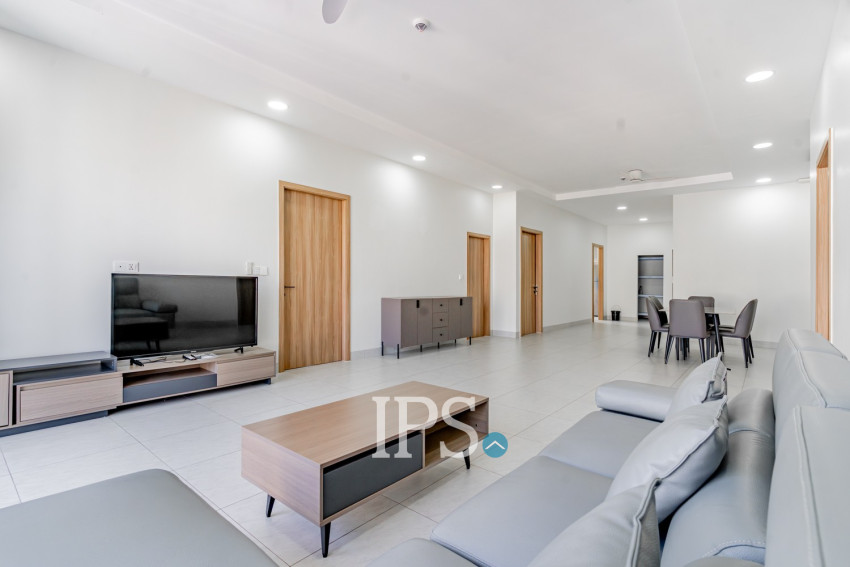3 Bedroom Serviced Apartment For Rent - Tonle Bassac, Phnom Penh