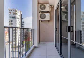 3 Bedroom Serviced Apartment For Rent - Tonle Bassac, Phnom Penh thumbnail