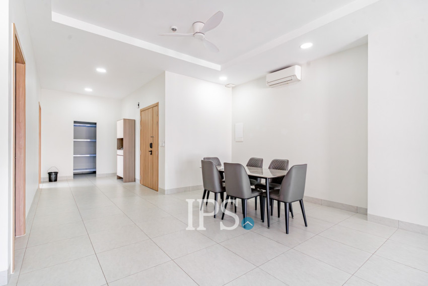 3 Bedroom Serviced Apartment For Rent - Tonle Bassac, Phnom Penh