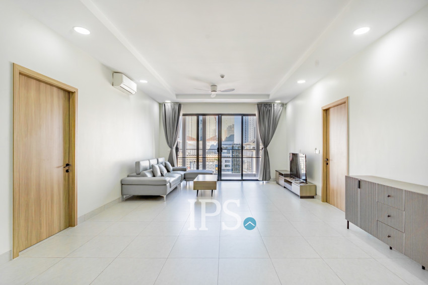 3 Bedroom Serviced Apartment For Rent - Tonle Bassac, Phnom Penh