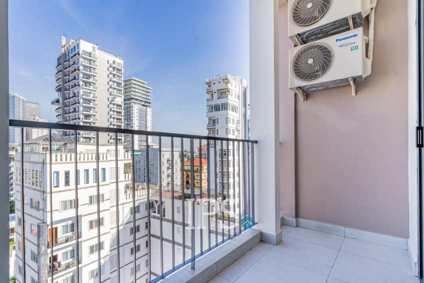 3 Bedroom Serviced Apartment For Rent - Tonle Bassac, Phnom Penh