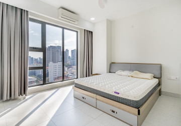 3 Bedroom Serviced Apartment For Rent - Tonle Bassac, Phnom Penh thumbnail