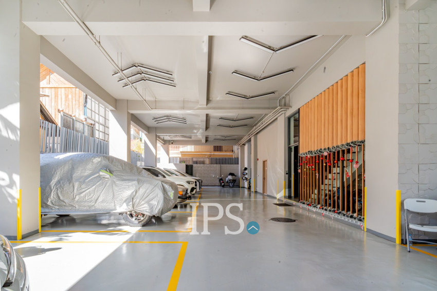 3 Bedroom Serviced Apartment For Rent - Tonle Bassac, Phnom Penh