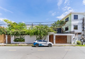 5 Bedroom Villa For Rent - Toul Kork, Phnom Penh thumbnail