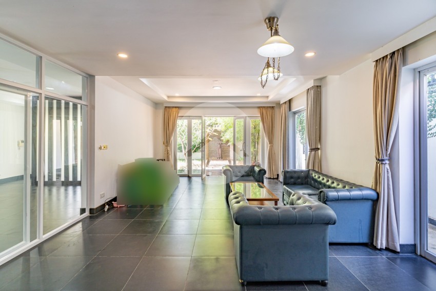 5 Bedroom Villa For Rent - Toul Kork, Phnom Penh