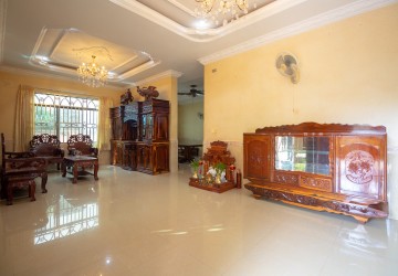 5 Bedroom Villa For Rent - Svay Dangkum, Siem Reap thumbnail