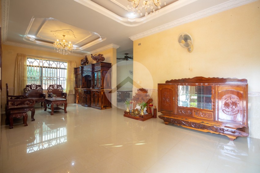 5 Bedroom Villa For Rent - Svay Dangkum, Siem Reap