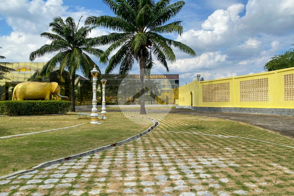 57,659 Sqm Land and Casino Building For Sale - Phnom Proek, Battambang - Image 3 57,659 Sqm Land and Casino Building For Sale - Phnom Proek, Battambang - Image 3