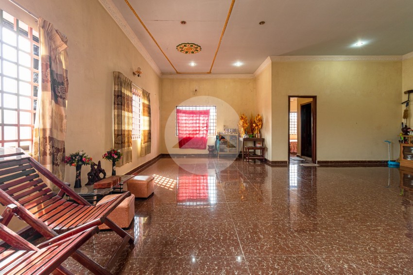 4 Bedroom House For Sale - Svay Dangkum, Siem Reap