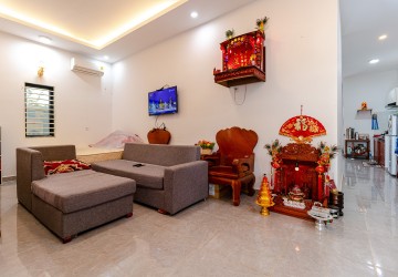 2 Bedroom House For Sale - Svay Dangkum, Siem Reap thumbnail