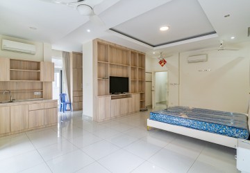 5 Bedroom Villa For Rent - Borey Peng Huoth Euroville, Chbar Ampov, Phnom Penh thumbnail